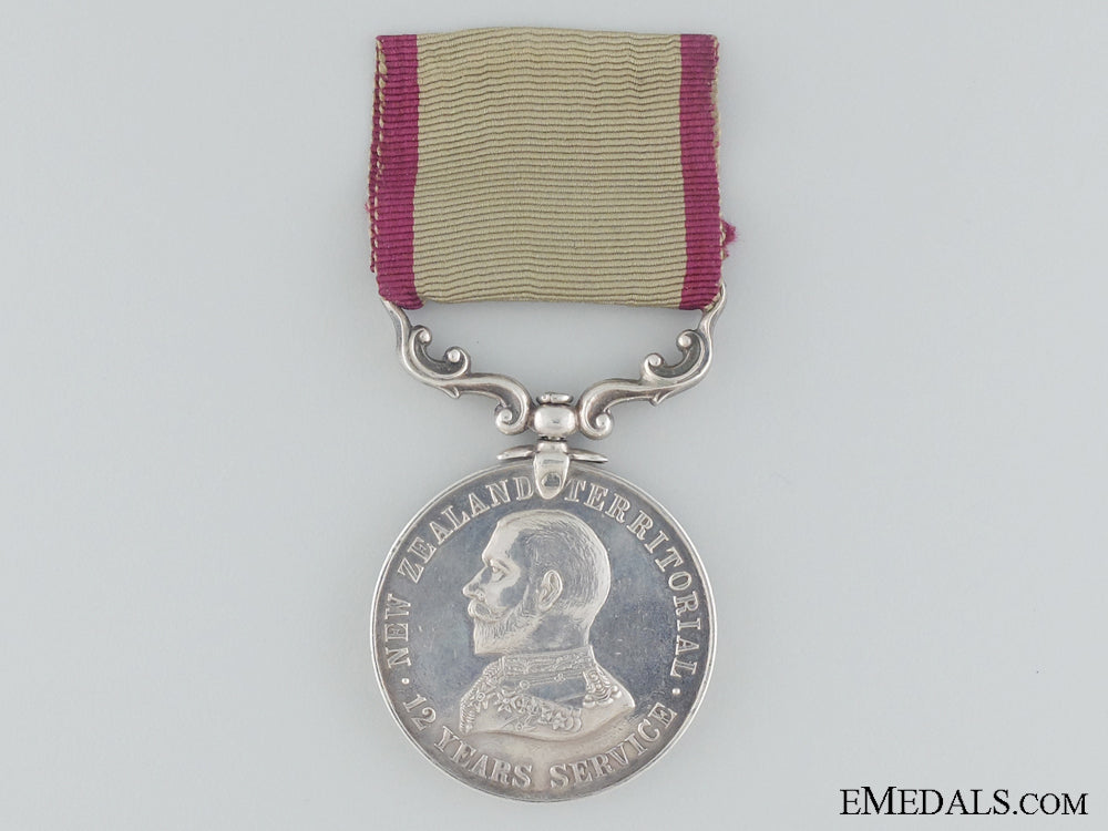 a_new_zealand_territorial_service_medal_to_hawkes_bay_regiment_a_new_zealand_te_535fc74946e8a