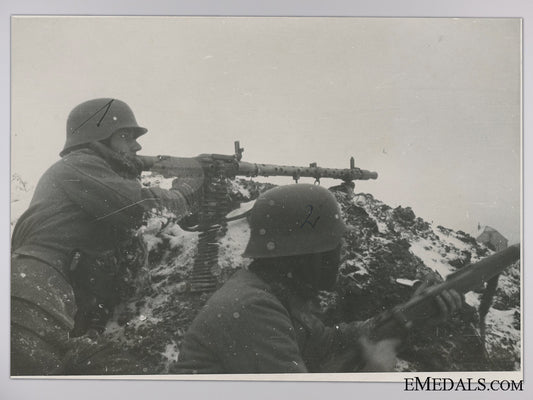 a_period_photograph;_wehrmacht_machine_gun_battalion_a_period_photogr_546b6d495b8d5