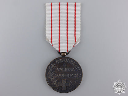 a_portuguese_red_cross_medal_a_portuguese_red_54eb5ca7ba460