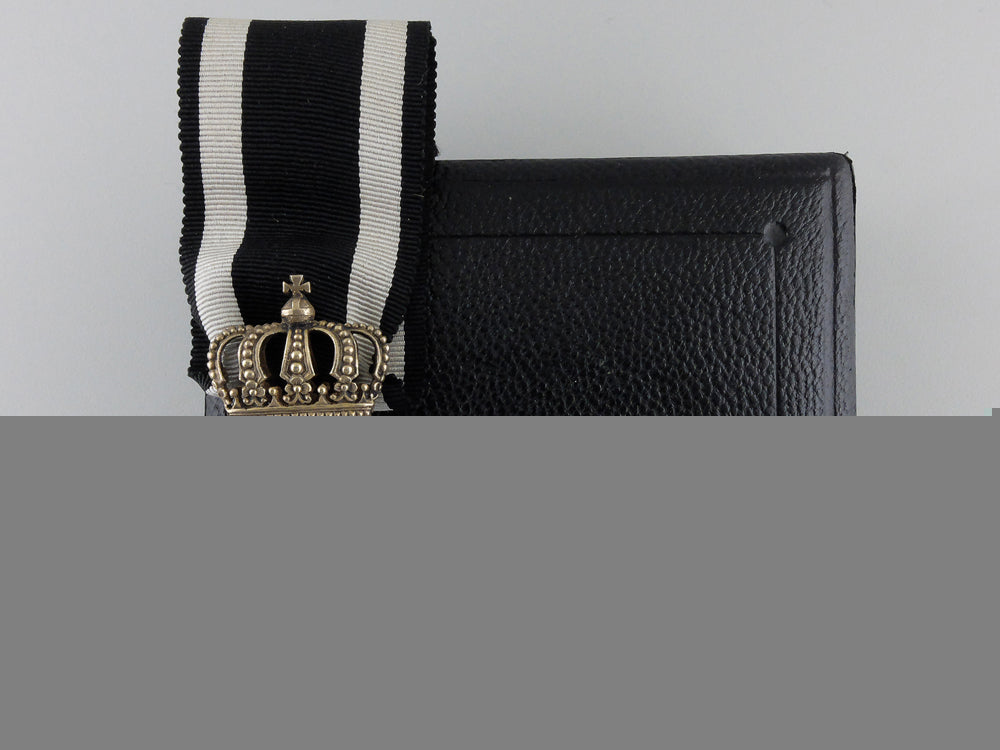 a_prussian_house_order_of_hohenzollern;_knight's_cross_with_swords_a_prussian_house_55ca1403342bc