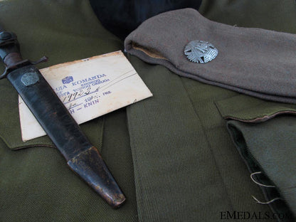 a_rarečetnik_grouping_a_rare___etnik_g_52eff40f53072