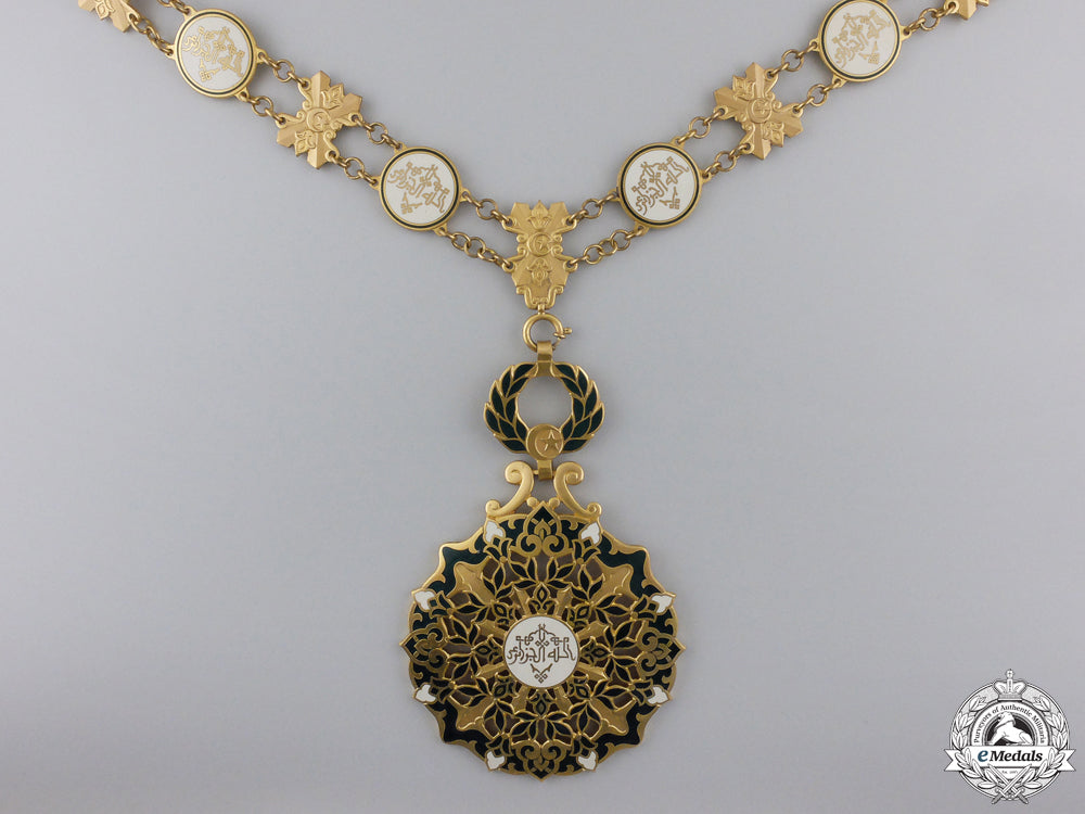 a_rare_algerian_order_of_national_merit;_adhir_class_collar_a_rare_algerian__55241e1bc16b5