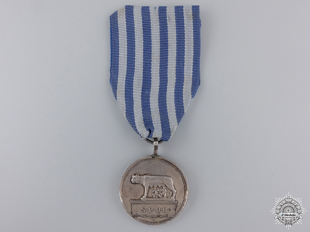 a_roman_merit_medal:_s.p.q.r_a_roman_merit_me_54da3284464d2