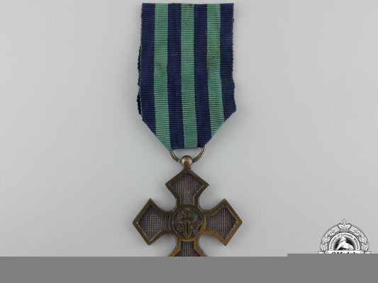 a_romanian_commemorative_cross_for_the1916-1919_war_a_romanian_comme_55cc95da9eeb7