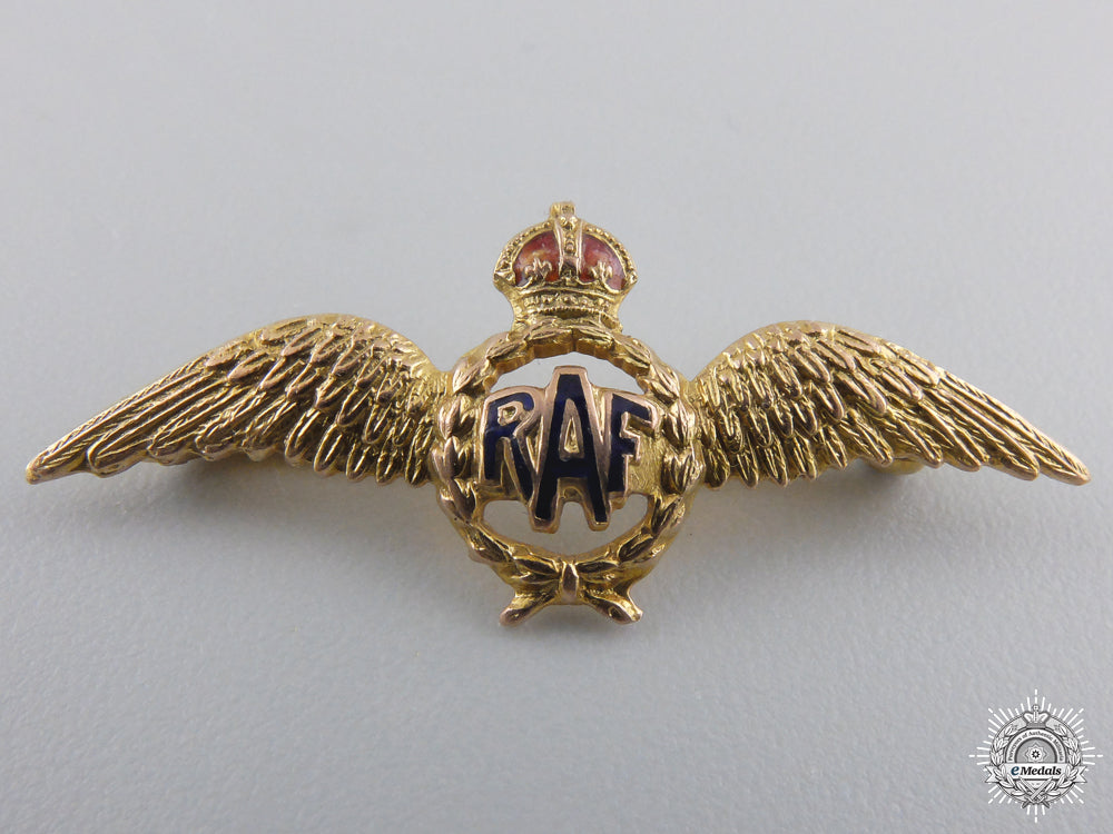 a_royal_air_force_sweetheart_badge_in_gold_by_deakin&_francis_a_royal_air_forc_550838d1a67d6