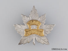A Scarce Wwii 8Th Reconnaissance Regiment Cap Badge