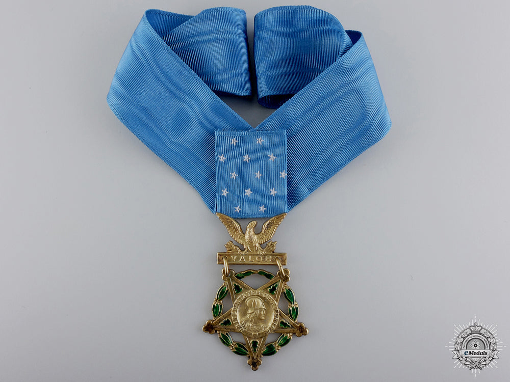 a_second_war1944-1964_american_medal_of_honor;_type_v_army_issue_a_second_war_194_54c7b246c1823