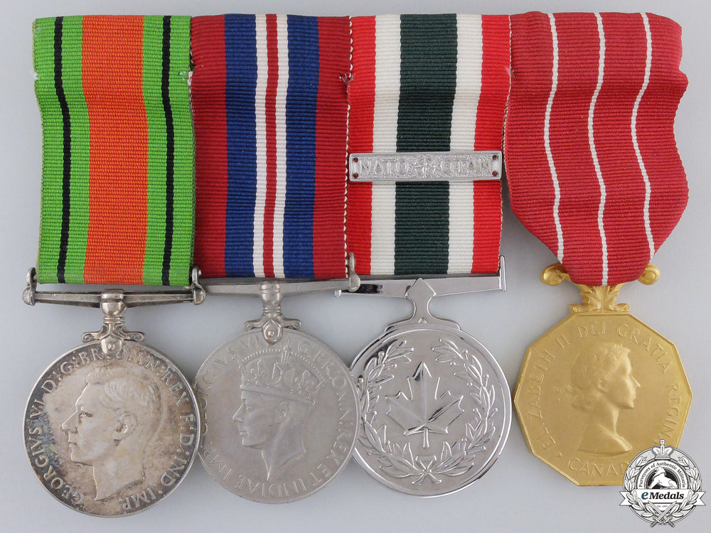 canada,_commonwealth._a_second_war&_nato_canadian_medal_bar_a_second_war___n_55969912c191a