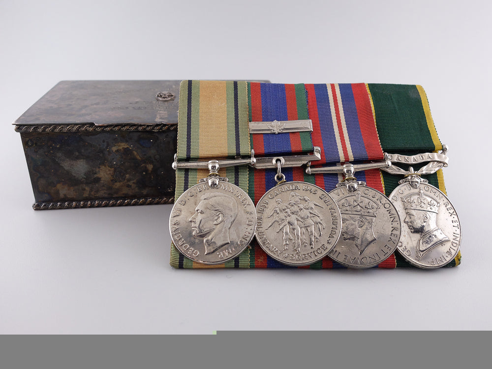 a_second_war_canadian_efficiency_medal_bar_with_case_a_second_war_can_53f217d1e3482