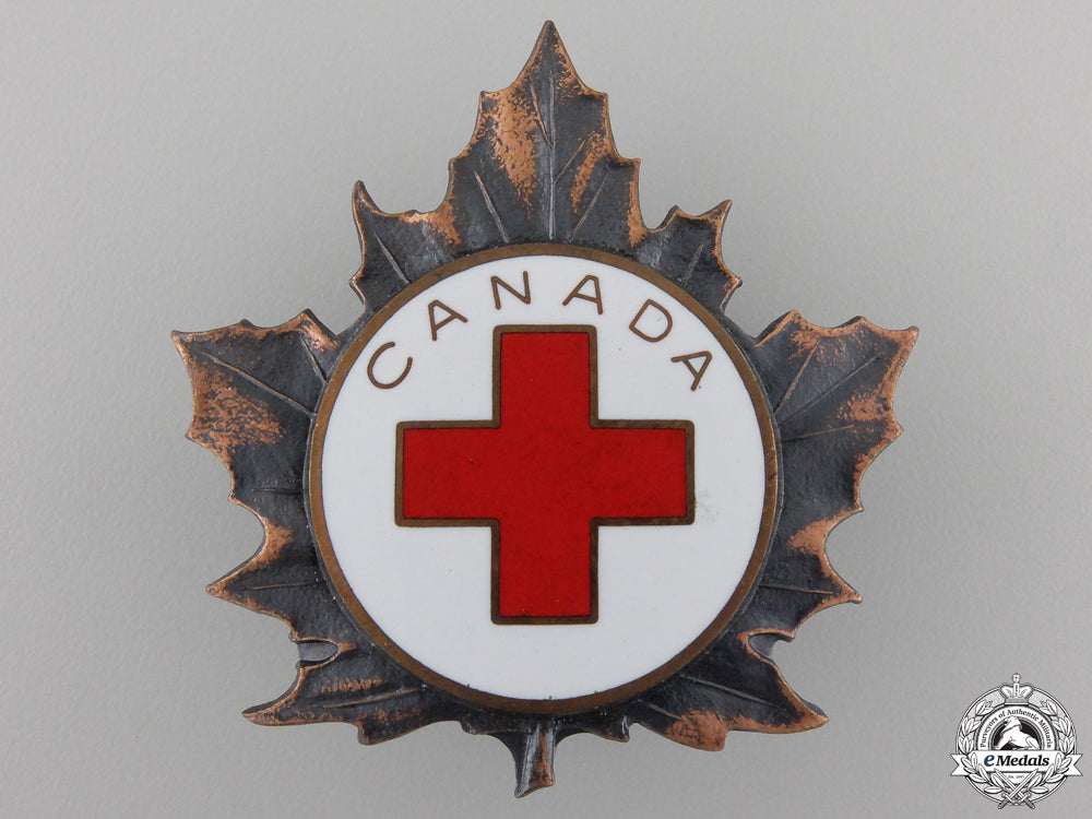 a_second_war_canadian_red_cross_cap_badge_a_second_war_can_556c97186574d