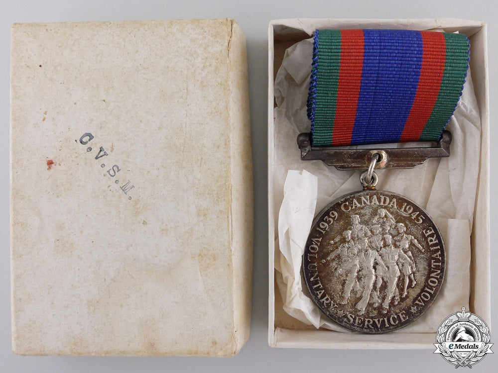 a_second_war_canadian_volunteer_service_medal_with_box_a_second_war_can_55a11e7b61861