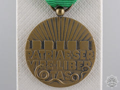 A Second War Dutch Volunteer's Medal With Box