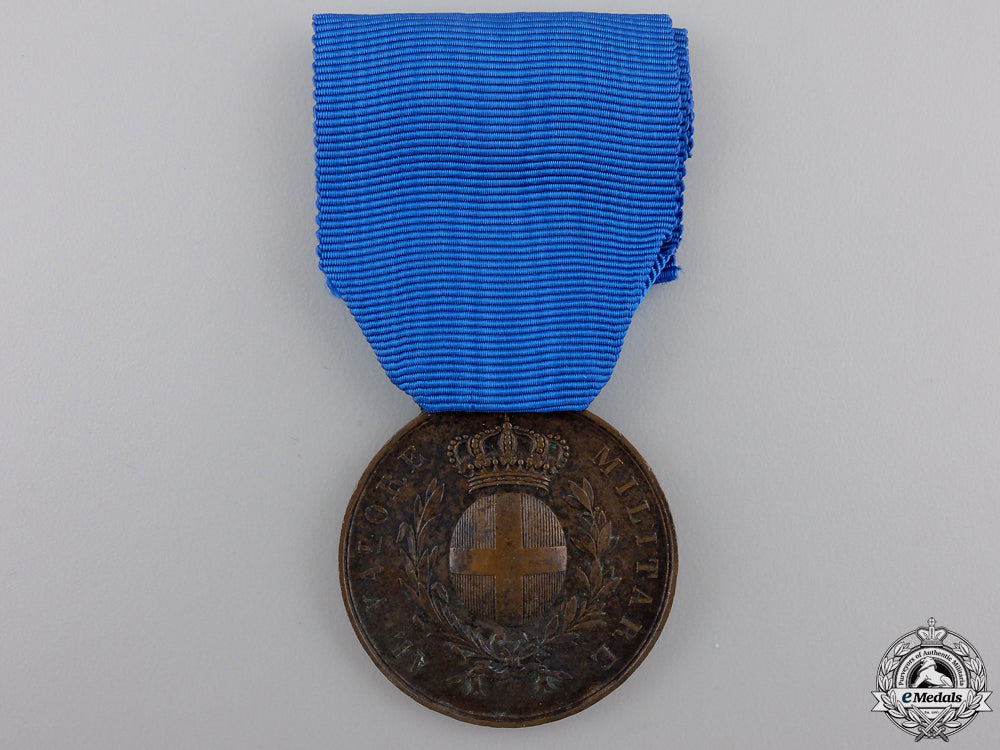 a_second_war_italian_medal_for_military_valour;_bronze_grade_a_second_war_ita_5543b72129fd1