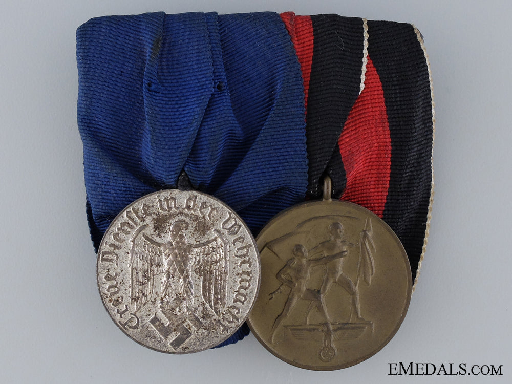 a_second_war_pair_of_awards_a_second_war_pai_53a9e3fa49d6c