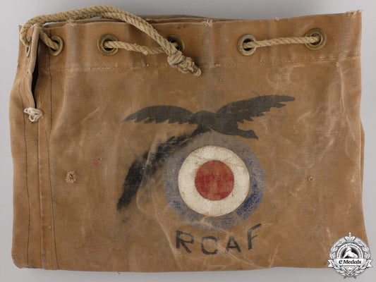 a_second_war_royal_canadian_air_force(_rcaf)_duffle_bag_a_second_war_roy_555cd4843ed9a