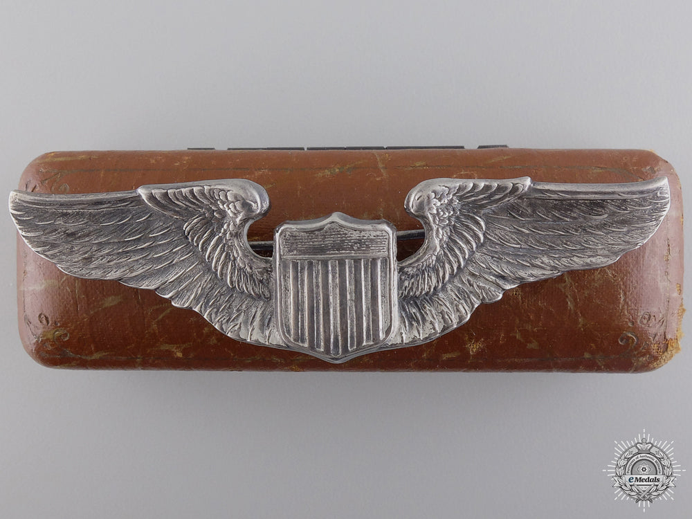 a_second_war_silver_army_air_force_pilot_badge_with_cased_a_second_war_sil_54735a9f9d012