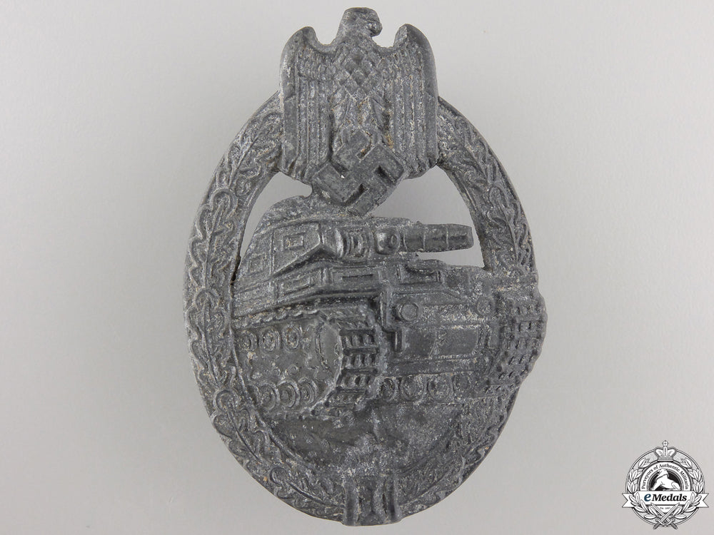 a_second_war_tank_badge;_silver_grade_a_second_war_tan_55806a3f37ab1