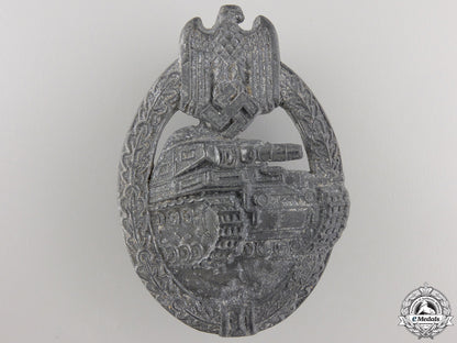 a_second_war_tank_badge;_silver_grade_a_second_war_tan_55806a3f37ab1
