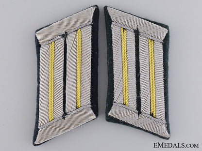 a_set_of_army_signals_collar_tabs_a_set_of_army_si_541afc92bfca9