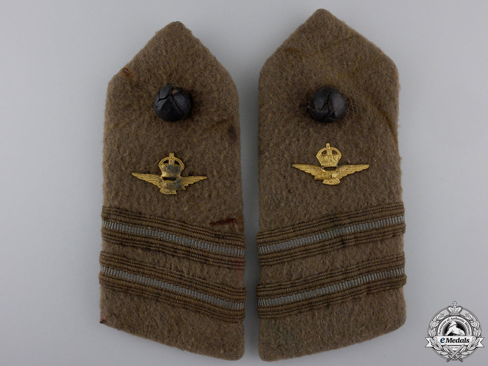 a_set_of_first_war_royal_air_force_lieutenant_shoulder_boards_a_set_of_first_w_5526a4358f486