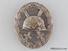 A Silver Grade Wound Badge By Hauptmnzamt Wien