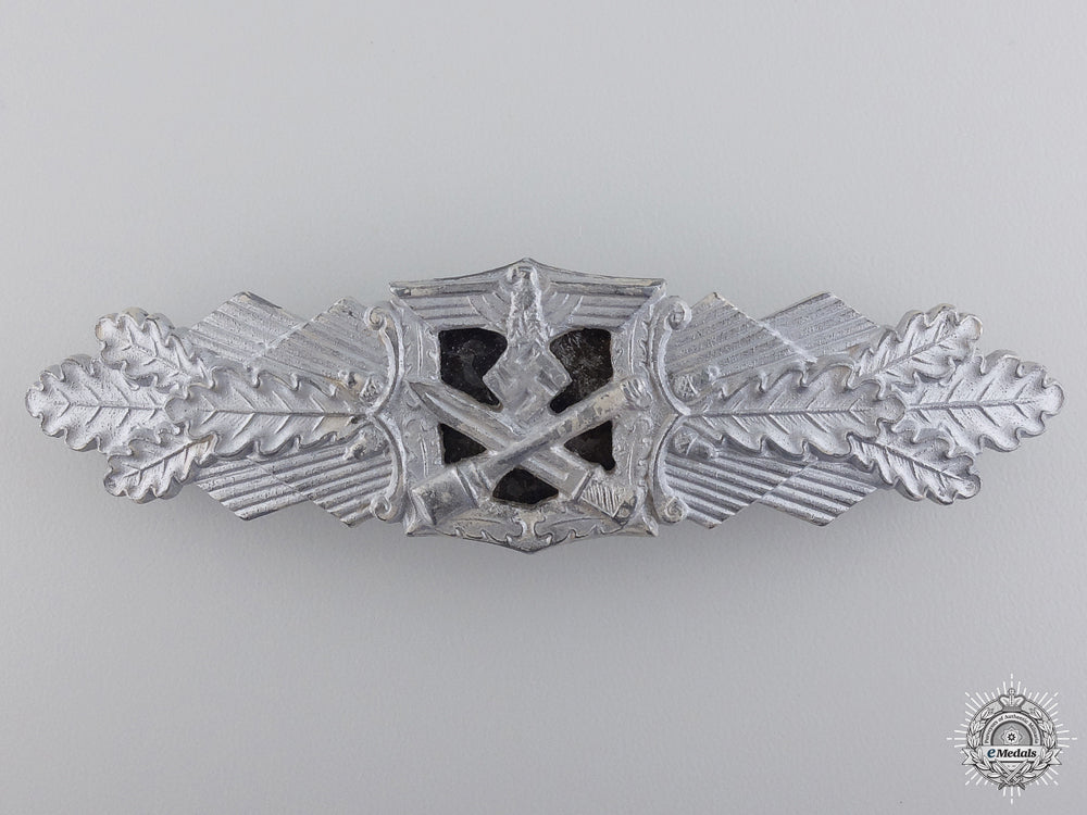 a_silver_grade_close_combat_clasp_a_silver_grade_c_54733bf425fa5