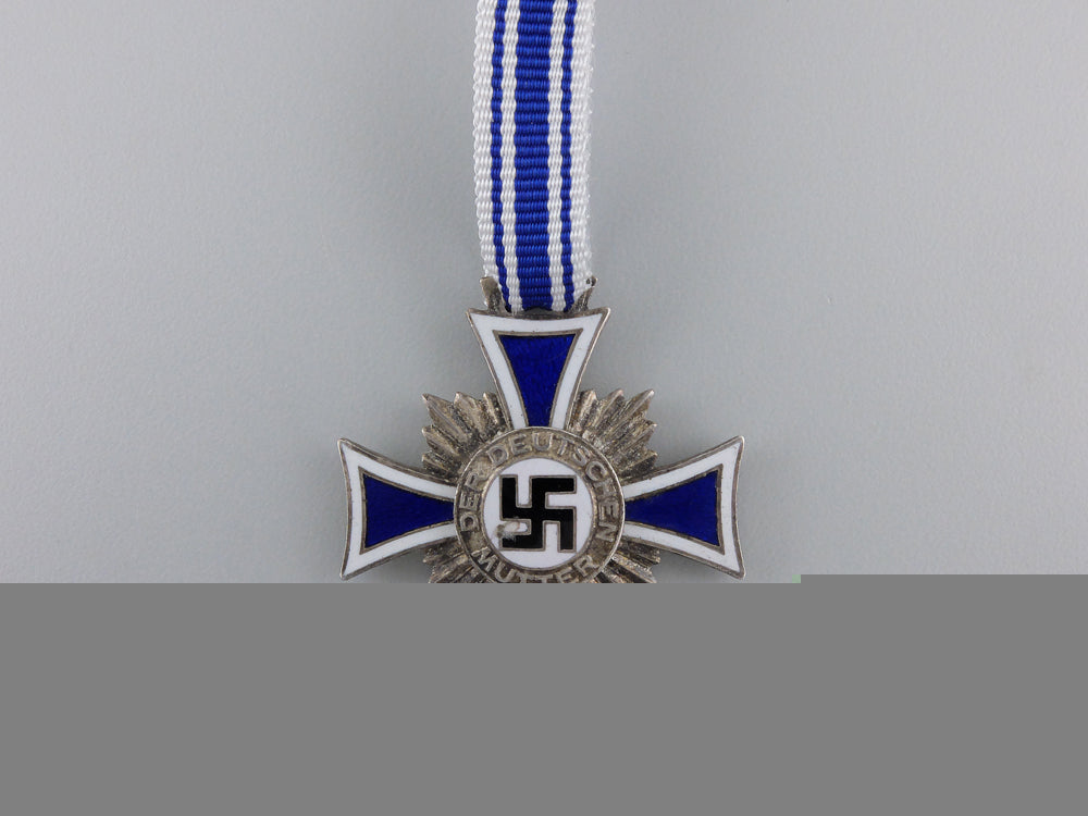 a_silver_grade_german_mother`s_cross_a_silver_grade_g_551af66c3859d