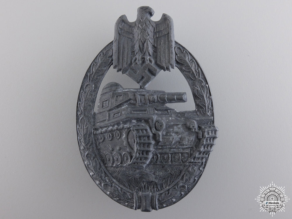 a_silver_grade_tank_badge_by_hermann_aurich_a_silver_grade_t_5478dcf07b87e