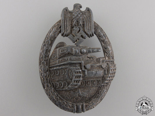 a_silver_grade_tank_assault_badge_a_silver_grade_t_5552115fef36b