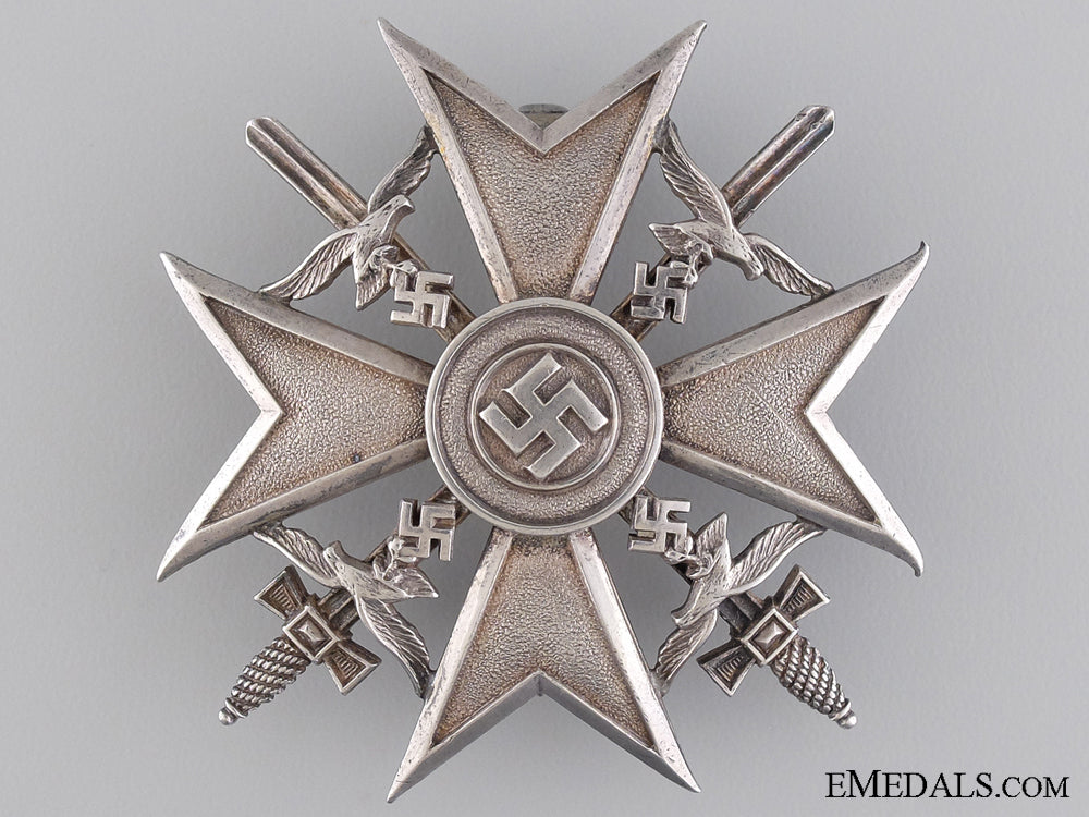 a_spanish_cross_in_silver_with_swords;_marked835_a_spanish_cross__54340d923ad43