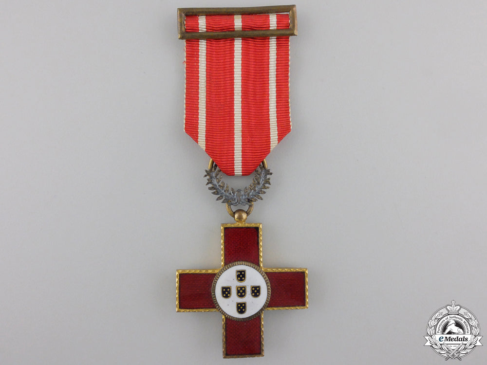 portugal,_republic._a_red_cross_decoration,_knight’s_cross_a_spanish_red_cr_5547cb4a490d5_1