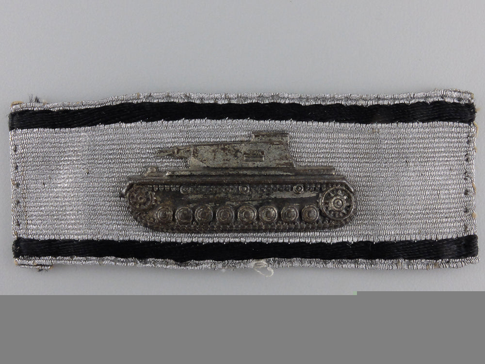 a_tank_destruction_badge;_uniform_removed_a_tank_destructi_552bf95800815