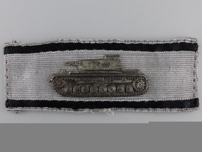 a_tank_destruction_badge;_uniform_removed_a_tank_destructi_552bf95800815