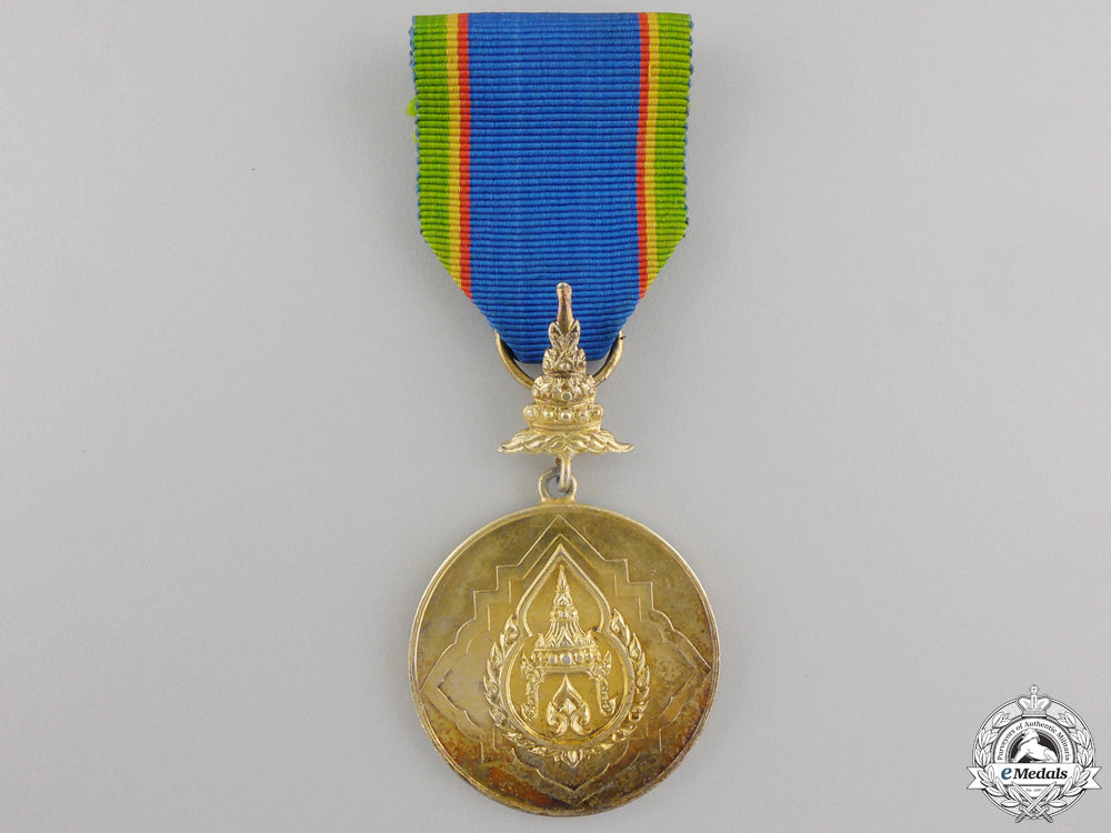 a_thai_order_of_the_crown;_gold_grade_medal_a_thai_order_of__5568b8a818b5a