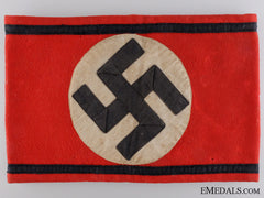 A Tunic Removed Ss Armband