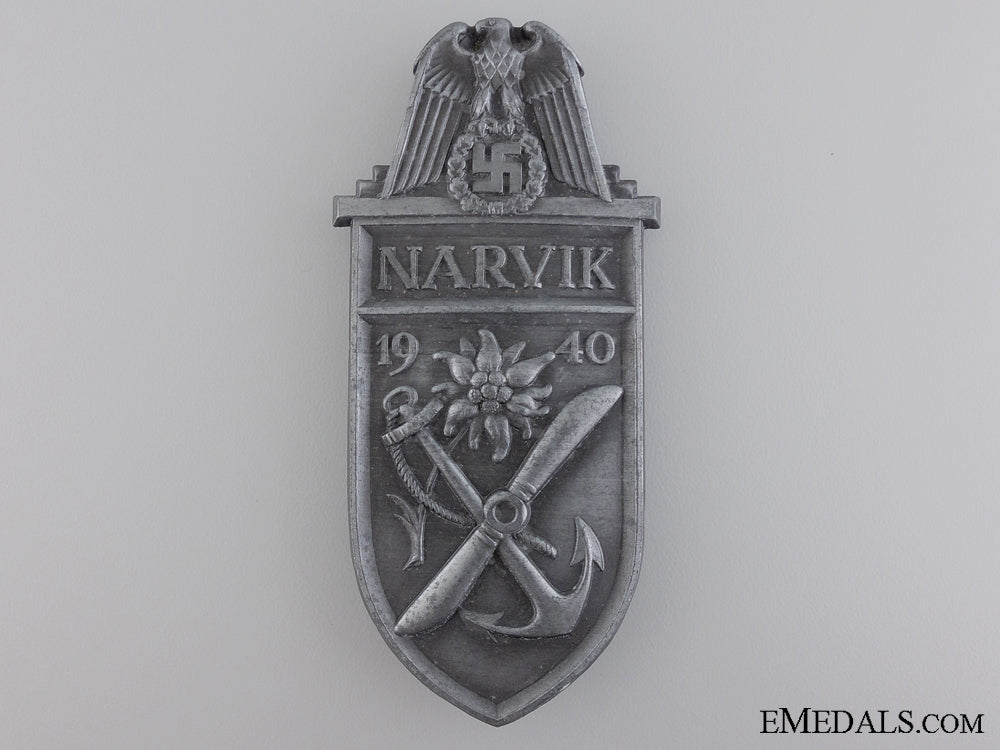 a_uniform_removed_narvik_shield_a_uniform_remove_546bb71224bda