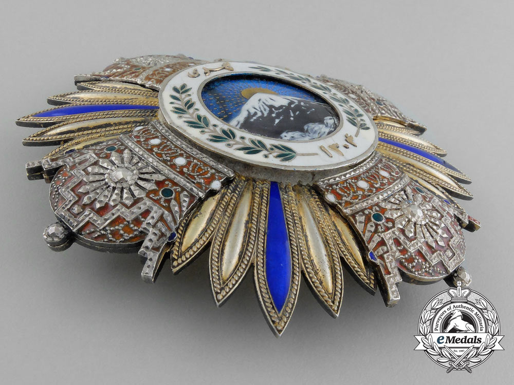 an_superb_french-_made_iranian_order_of_pahlavi;1_st_class_breast_star_aa_0199