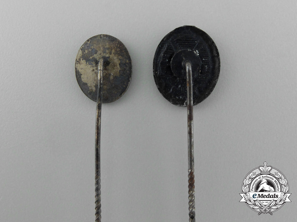 a_grouping_of_miniature_two_second_war_german_wound_badge_stick_pins_aa_0453