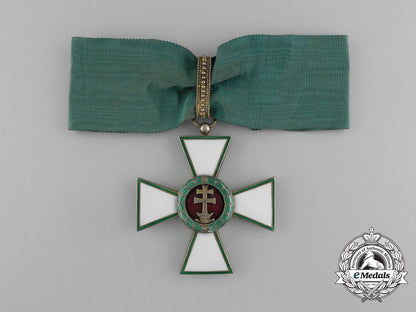 a_hungarian_order_of_merit;_commander's_set_with_case_aa_0493