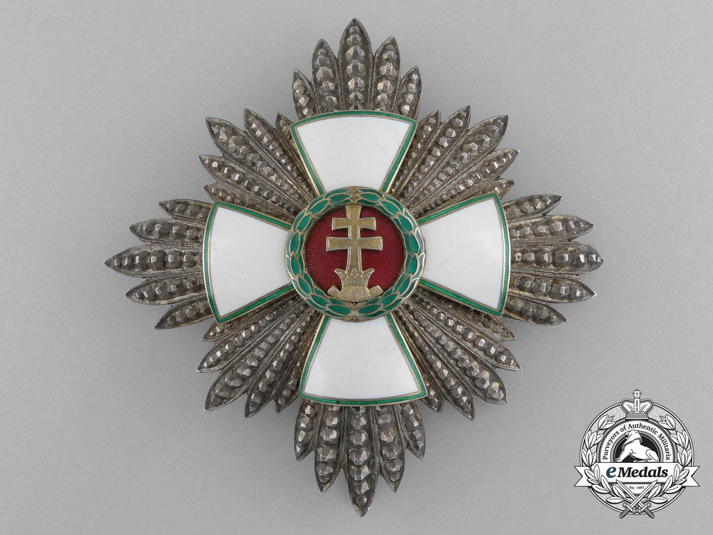 a_hungarian_order_of_merit;_commander's_set_with_case_aa_0498