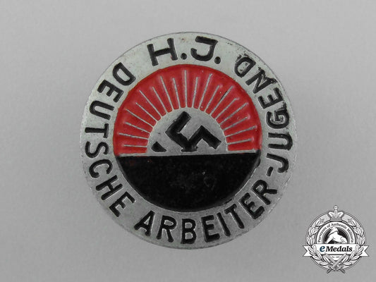 a_late_issue_hj_national_socialist_worker’s_youth_organization_membership_badge_by_steinhauer&_lück_aa_0608