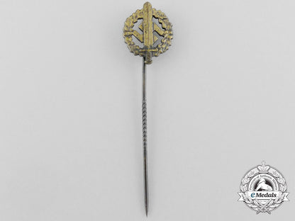 a_miniature_gold_grade_sa_sports_badge_stick_pin_aa_0614_1