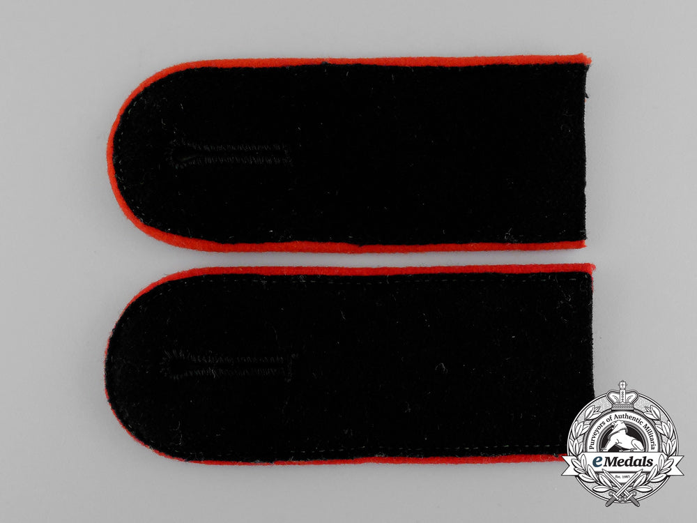a_mint_pair_of_wehrmacht44_th_artillery_division_enlisted_man’s_shoulder_boards_aa_0960
