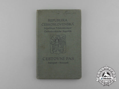 a1938_czechoslovakian_passport_with_german_customs_service_photos_aa_1258