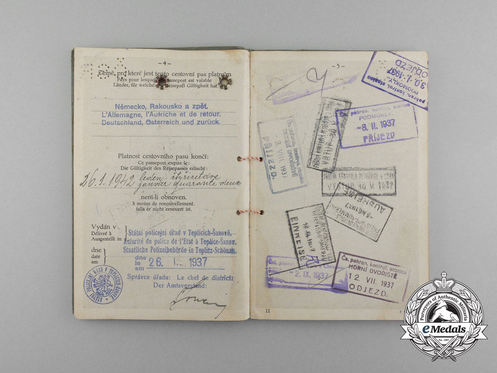 a1938_czechoslovakian_passport_with_german_customs_service_photos_aa_1261