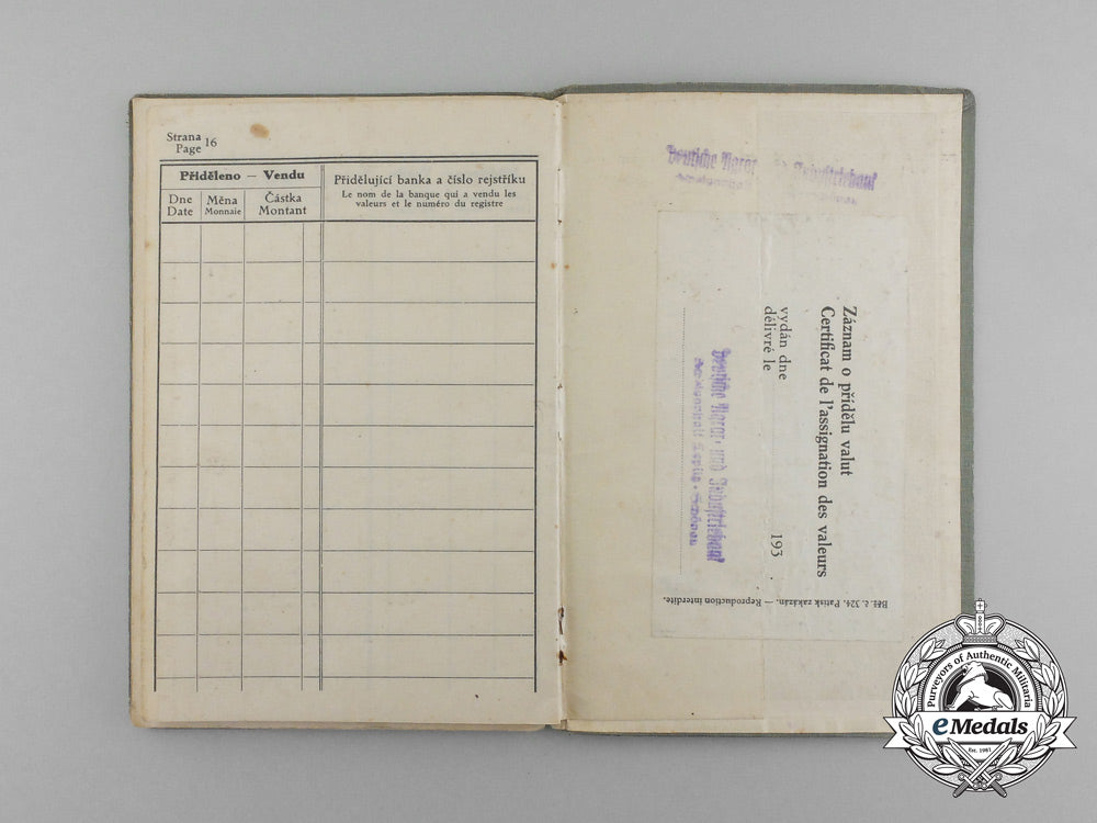 a1938_czechoslovakian_passport_with_german_customs_service_photos_aa_1265
