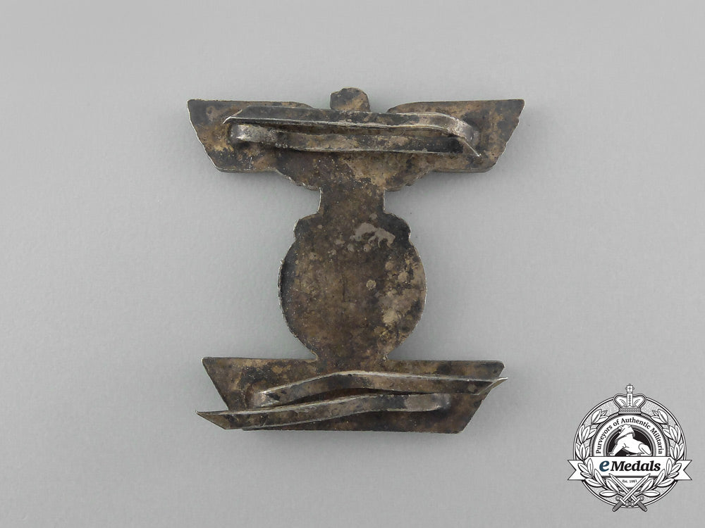 a_clasp_to_the_iron_cross1939_second_class;_type_ii_aa_1396