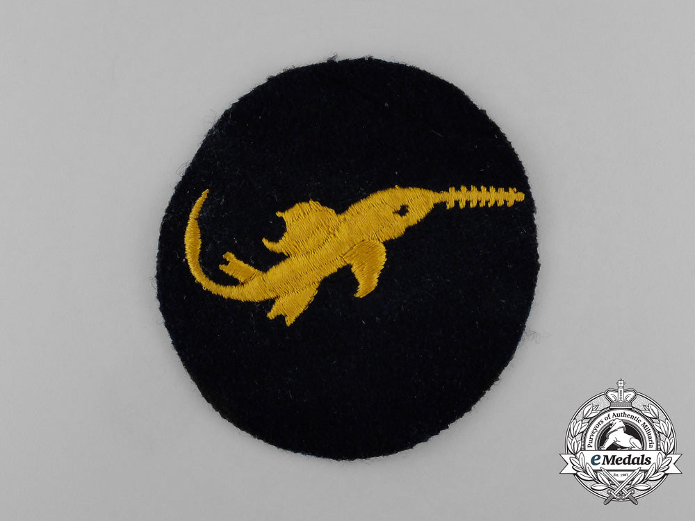 germany,_kriegsmarine._a_proficiency_badge_in_cloth_of_the_small_battle_unit_aa_1420