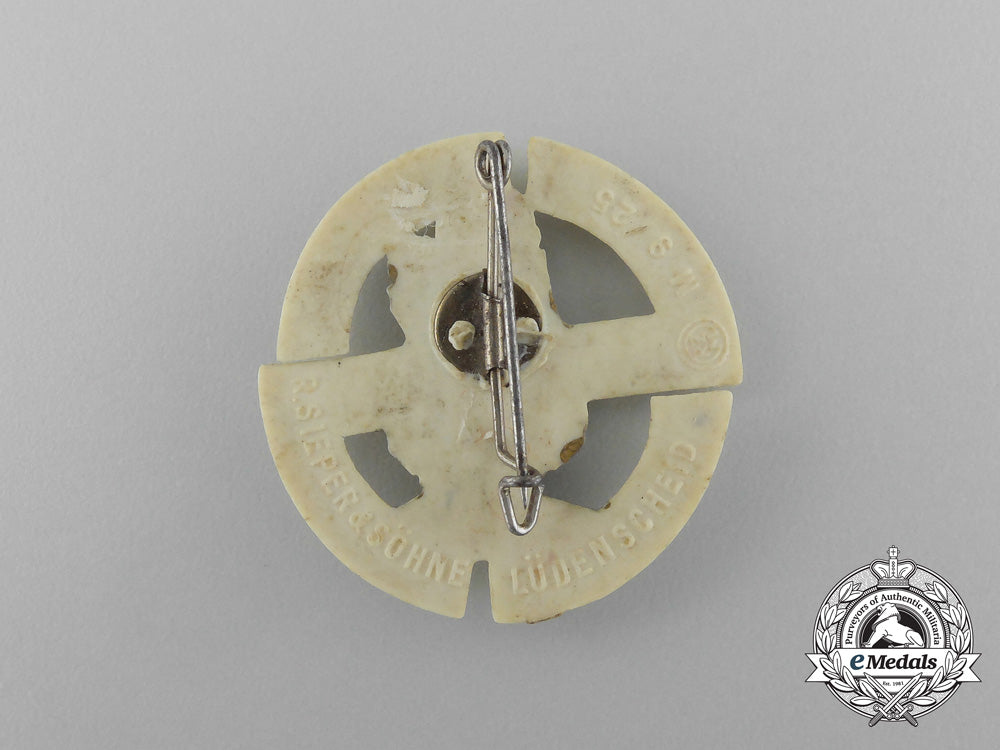 a1939_nsdap_magdeburg_district_council_day_badge_aa_1475