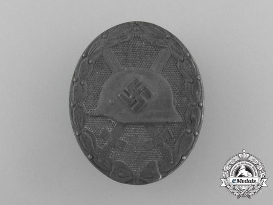 a_second_war_german_silver_grade_wound_badge_by_klein&_quenzer_aa_1485